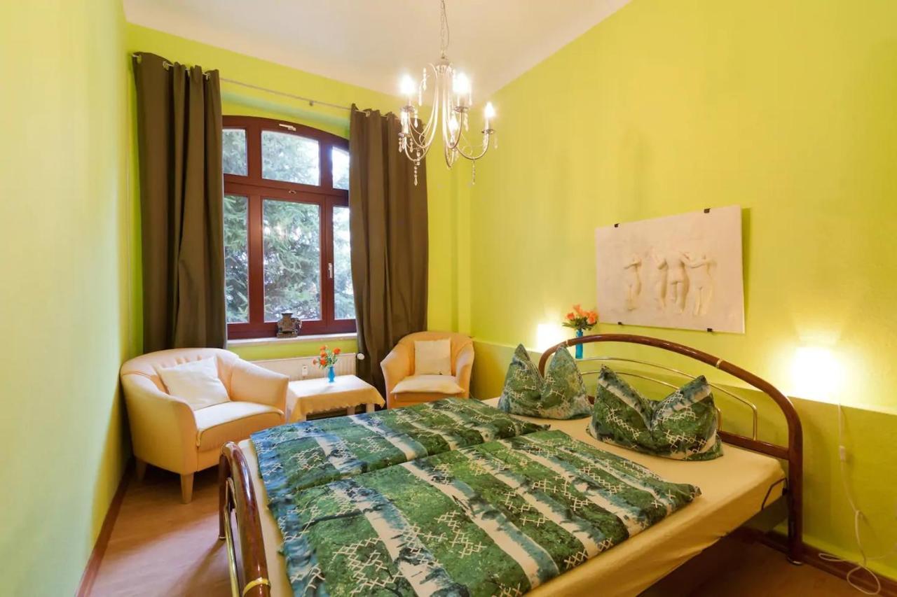 Grosse Ferienwohnung In Dresden-Lobtau Exterior foto