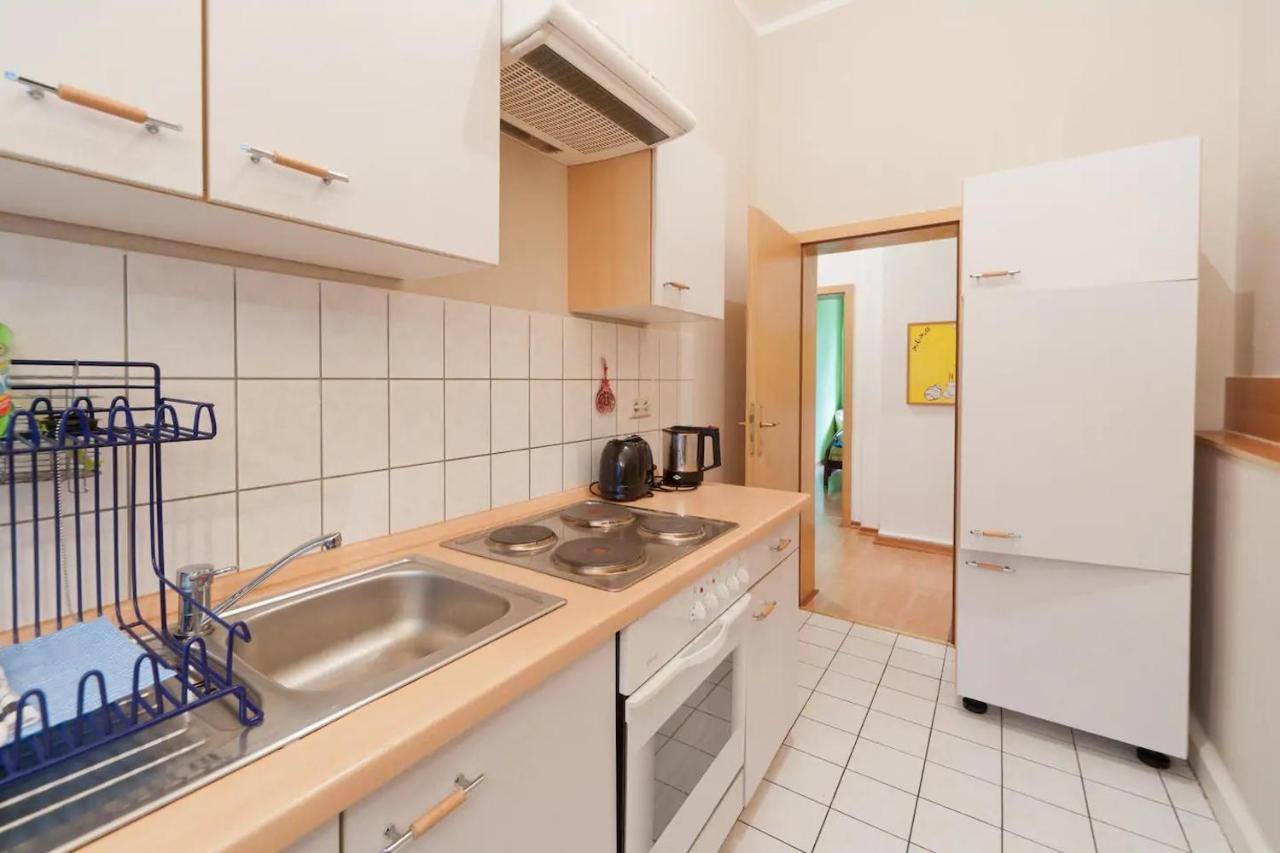 Grosse Ferienwohnung In Dresden-Lobtau Exterior foto